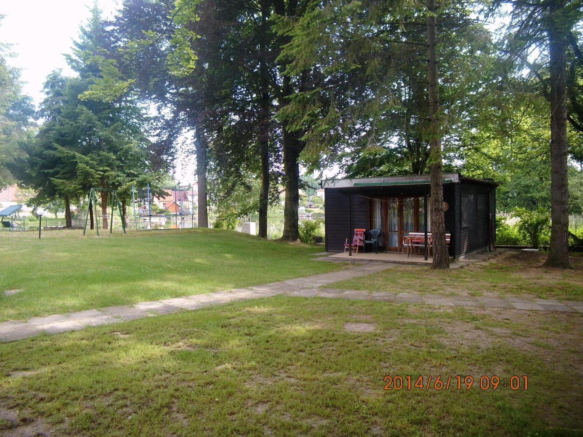 Rekreacni A Skolici Stredisko Zajezek Apartment Chlum u Trebone Exterior photo